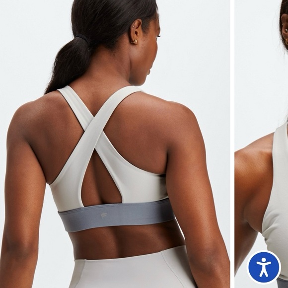 Fabletics Oasis Twist Medium Impact Sports Bra Size Medium - Picture 6 of 7